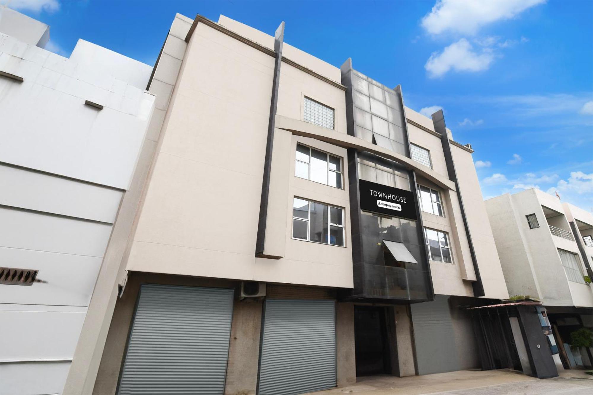 Super Townhouse Harmu Road Formerly Elite City 兰契 外观 照片