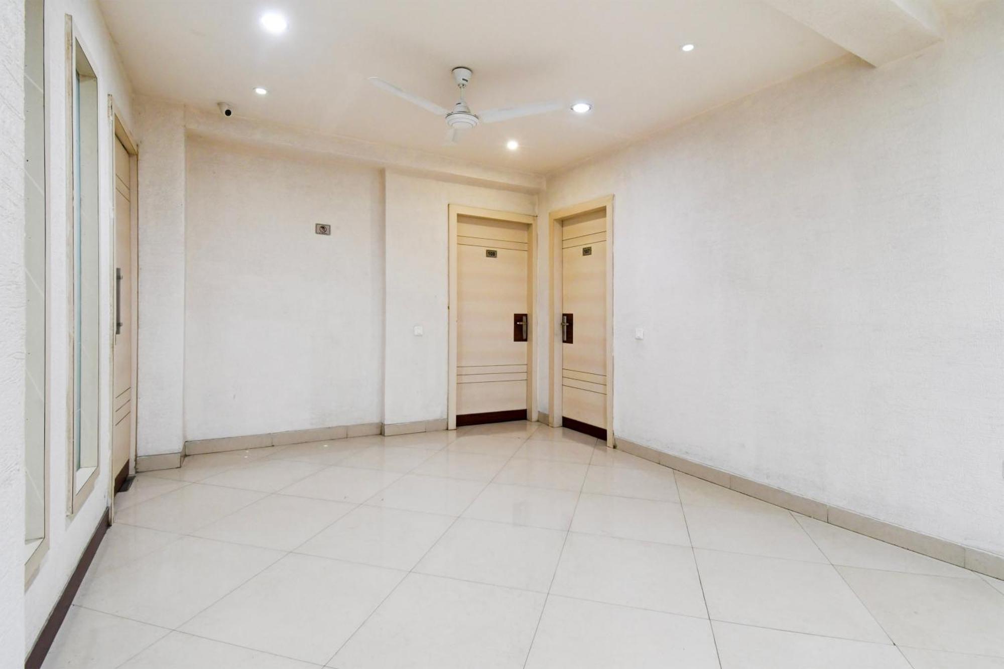 Super Townhouse Harmu Road Formerly Elite City 兰契 外观 照片